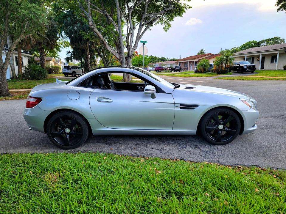 2012 Mercedes-Benz R172 SLC-Class - Image 19 of 31
