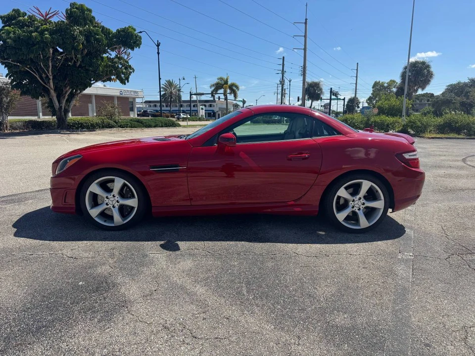 2012 Mercedes-Benz R172 SLC-Class - Image 11 of 16