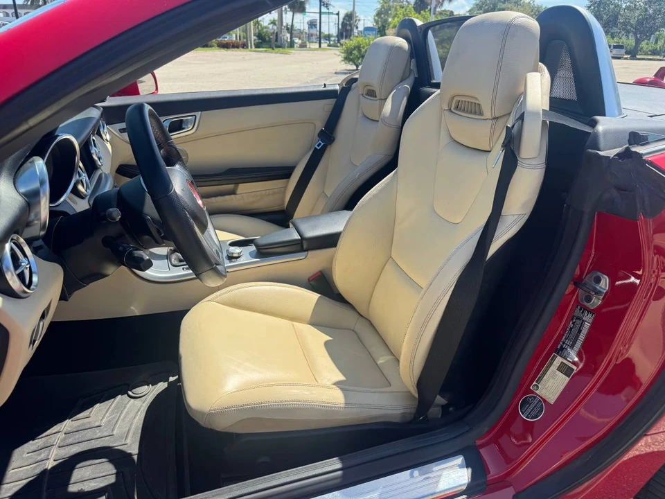 2012 Mercedes-Benz R172 SLC-Class - Image 13 of 16
