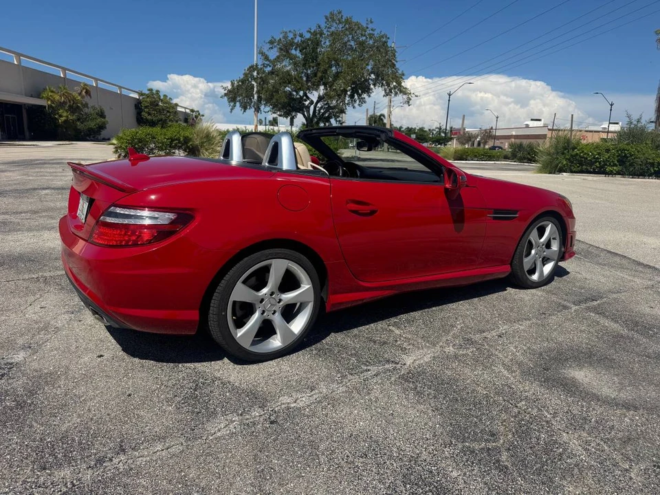 2012 Mercedes-Benz R172 SLC-Class - Image 3 of 16