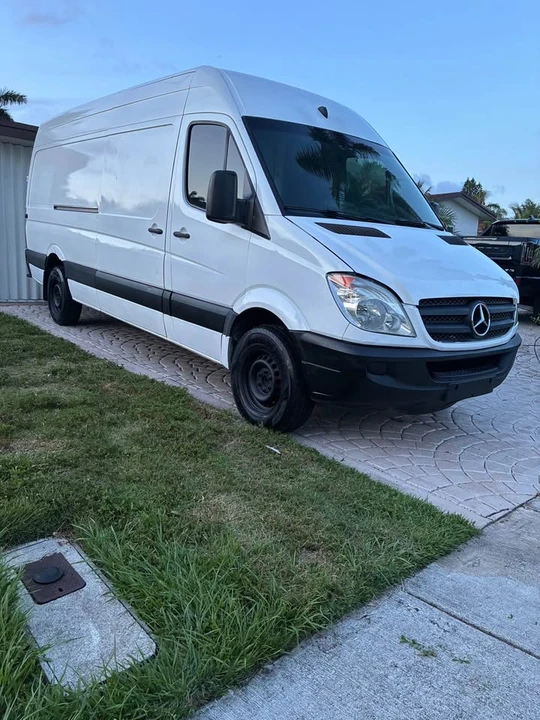 2012 Mercedes-Benz NCV3 Sprinter - Image 2 of 8