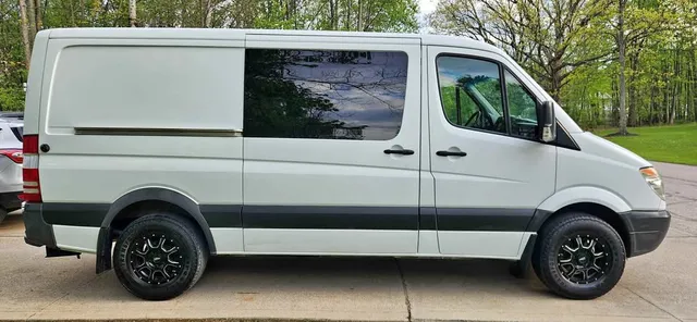 2012 Mercedes-Benz Sprinter 2500 Cargo Standard Roof w/144" WB Van 3D