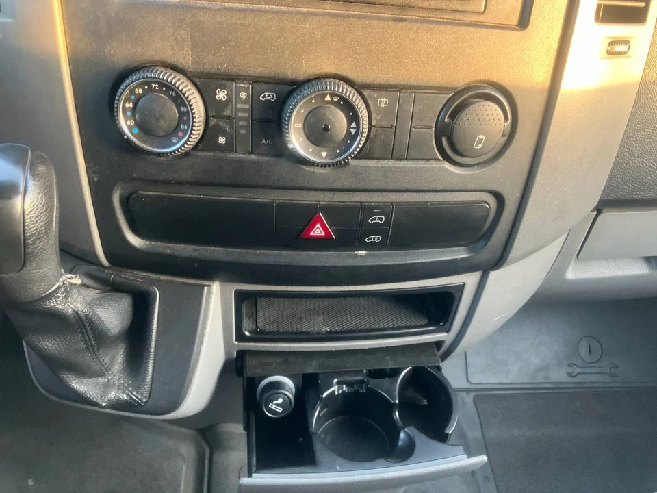 2012 Mercedes-Benz NCV3 Sprinter - Image 11 of 18