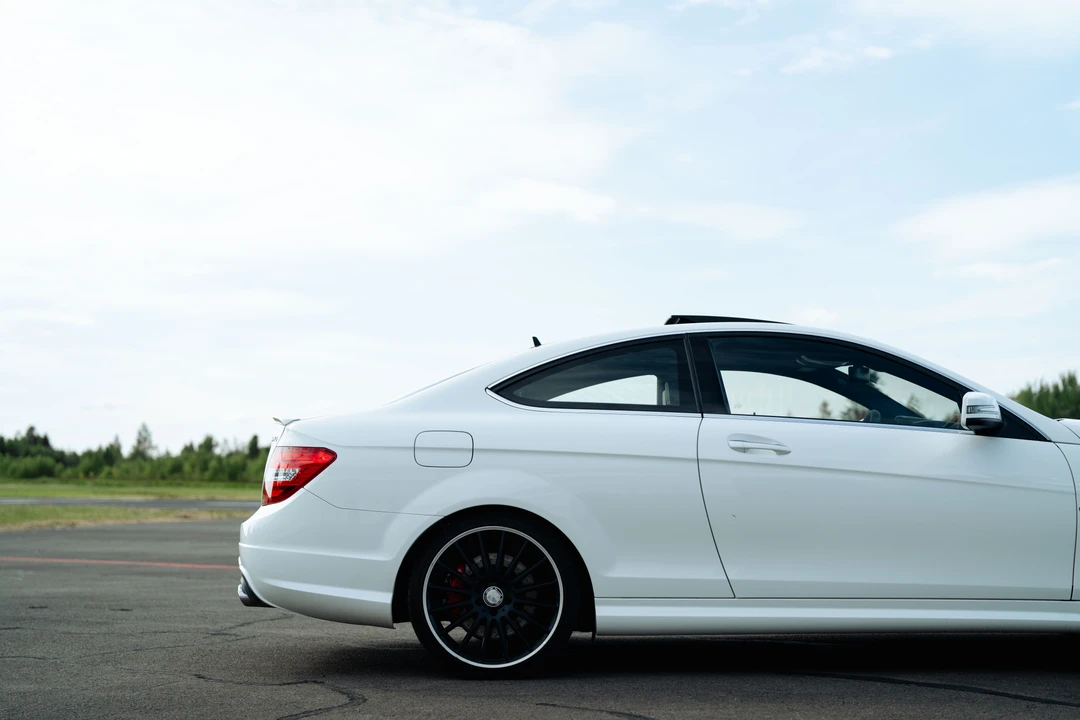 2012 Mercedes-Benz W204 C 63 AMG - Image 28 of 31