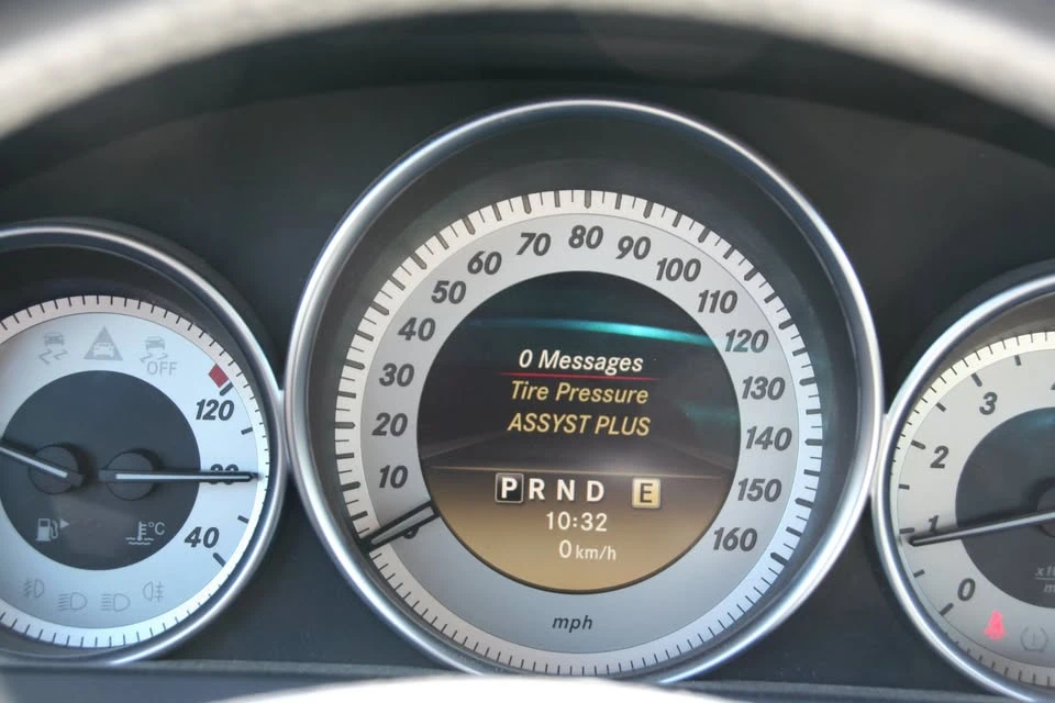 2012 Mercedes-Benz W204 C-Class - Image 8 of 9