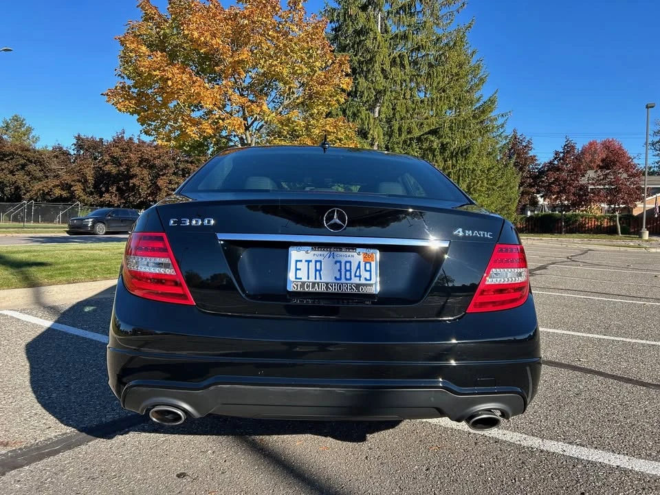 2012 Mercedes-Benz W204 C-Class - Image 3 of 14