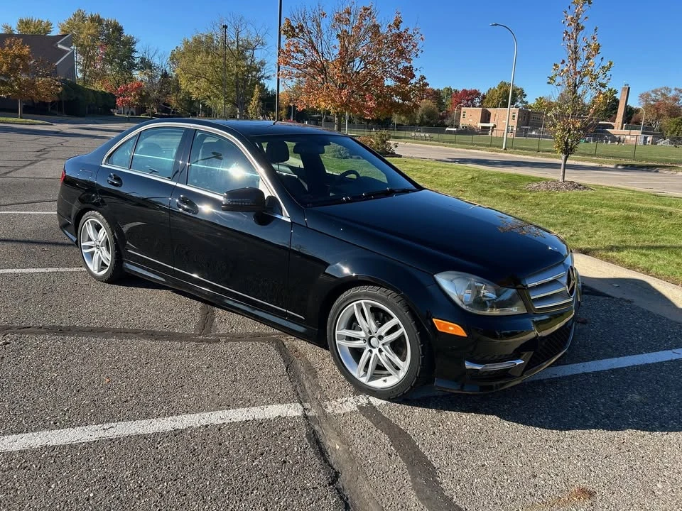 2012 Mercedes-Benz W204 C-Class - Image 6 of 14