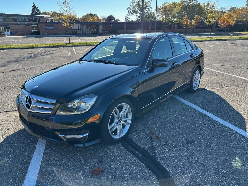 2012 Mercedes-Benz W204 C-Class - Image 8 of 14