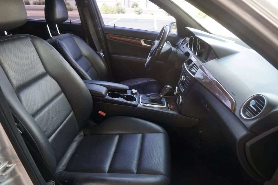 2012 Mercedes-Benz W204 C-Class - Image 12 of 15