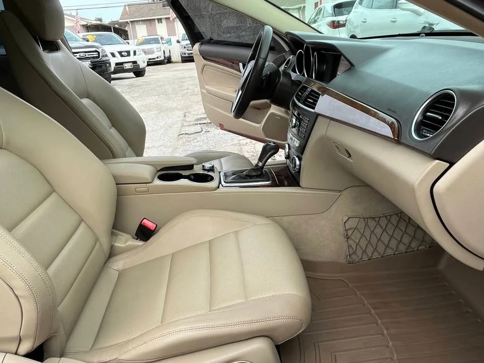 2012 Mercedes-Benz W204 C-Class - Image 19 of 20