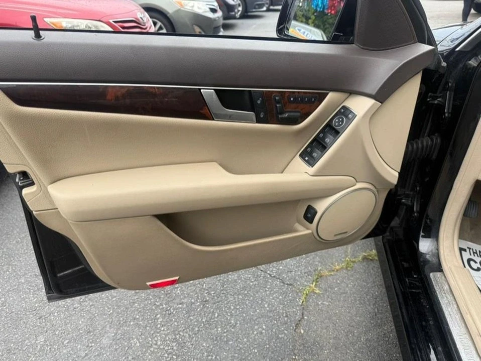 2012 Mercedes-Benz W204 C-Class - Image 3 of 20