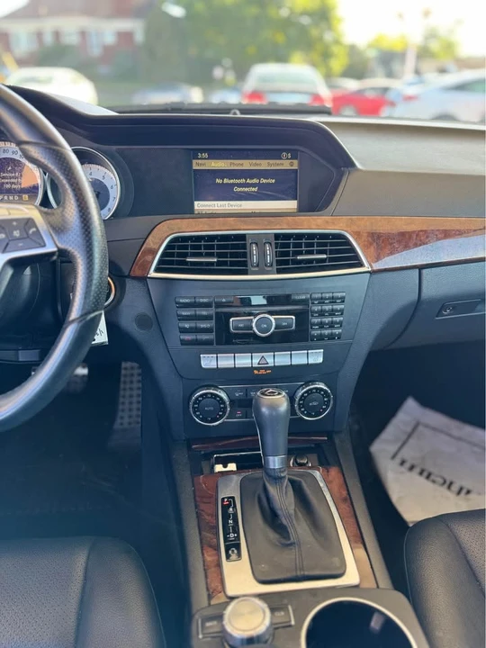 2012 Mercedes-Benz W204 C-Class - Image 11 of 12