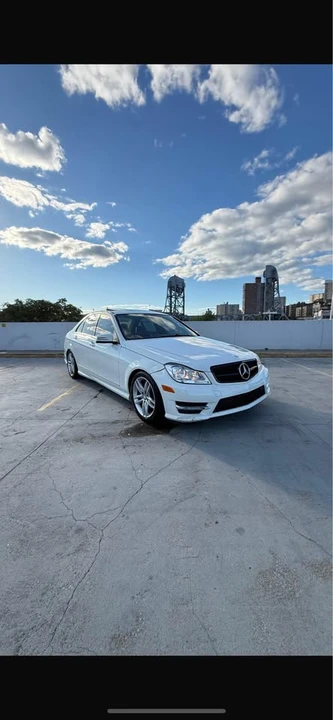 2012 Mercedes-Benz W204 C-Class - Image 3 of 10