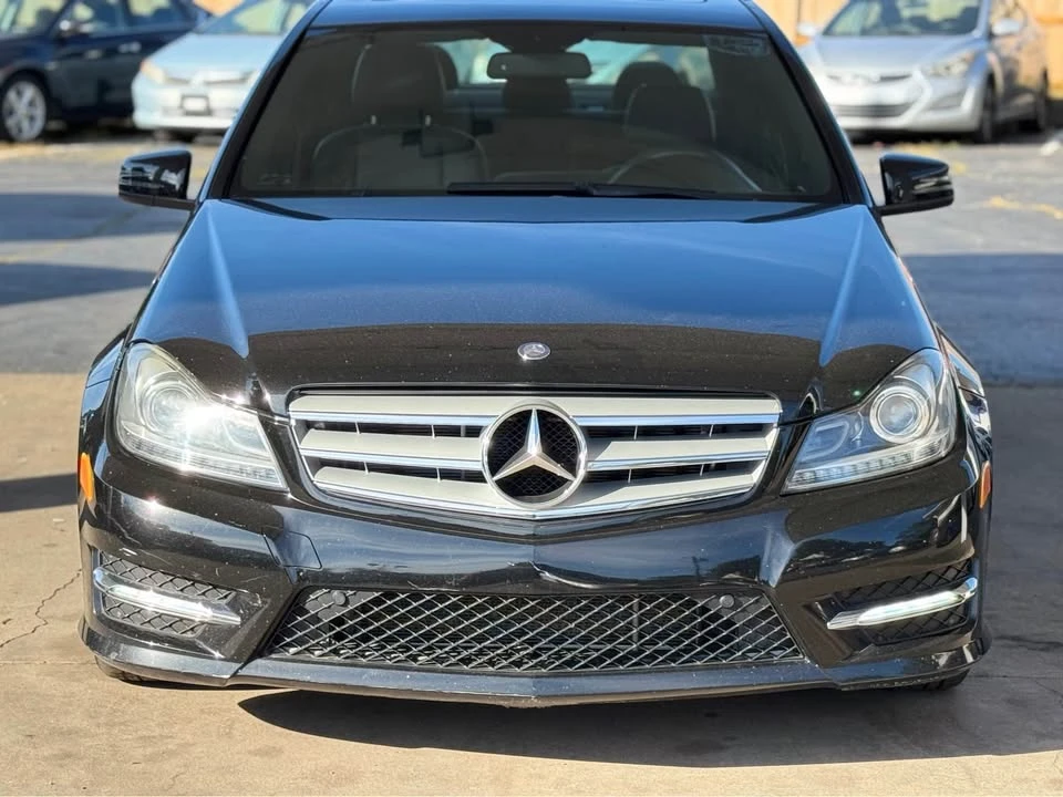 2012 Mercedes-Benz W204 C-Class - Image 2 of 12