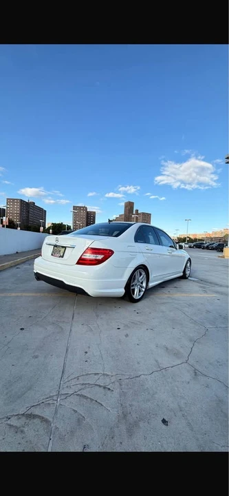 2012 Mercedes-Benz W204 C-Class - Image 6 of 10