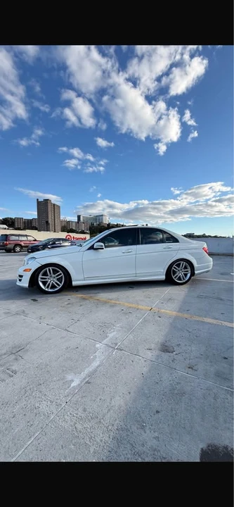 2012 Mercedes-Benz W204 C-Class - Image 2 of 10