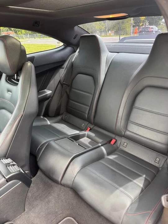 2012 Mercedes-Benz W204 C-Class - Image 11 of 16