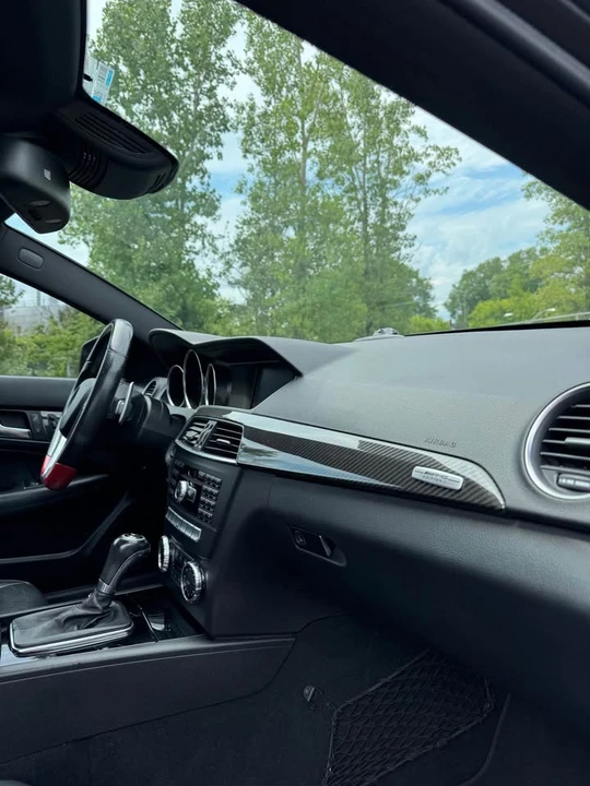 2012 Mercedes-Benz W204 C-Class - Image 12 of 16