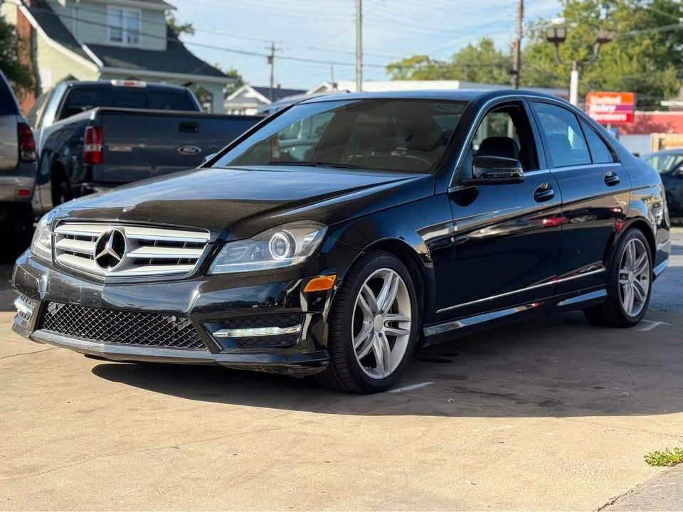 2012 Mercedes-Benz W204 C-Class - Image 3 of 12