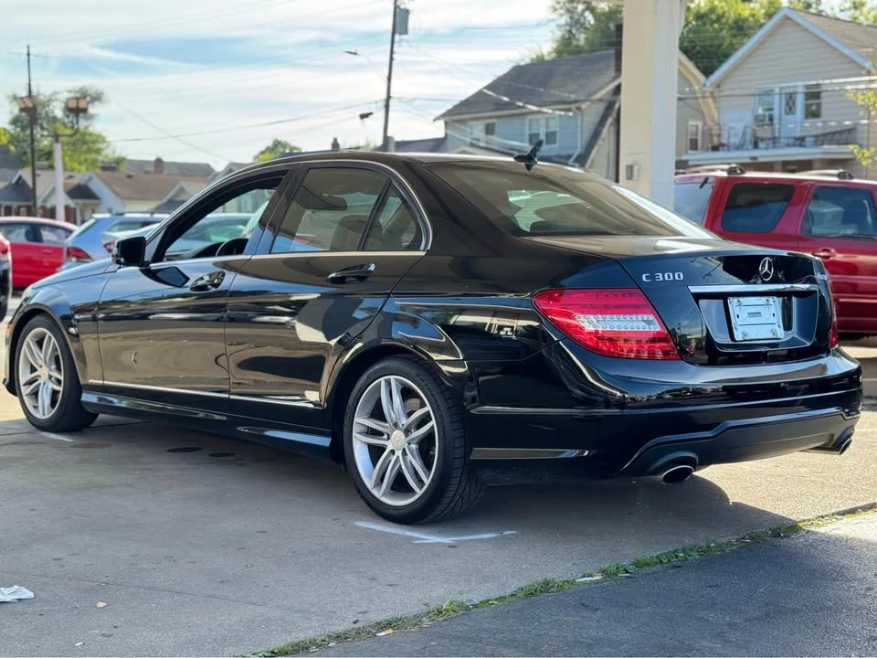 2012 Mercedes-Benz W204 C-Class - Image 5 of 12