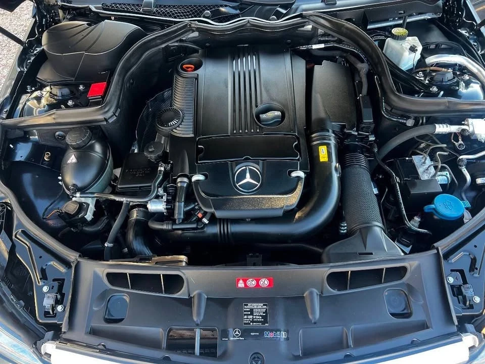 2012 Mercedes-Benz W204 C-Class - Image 17 of 19