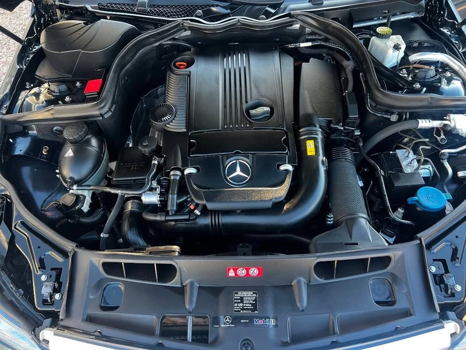 2012 Mercedes-Benz W204 C-Class - Image 17 of 19