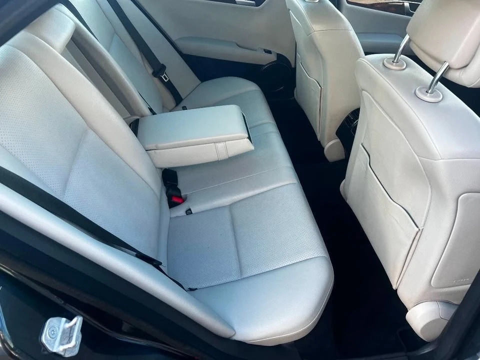 2012 Mercedes-Benz W204 C-Class - Image 11 of 20