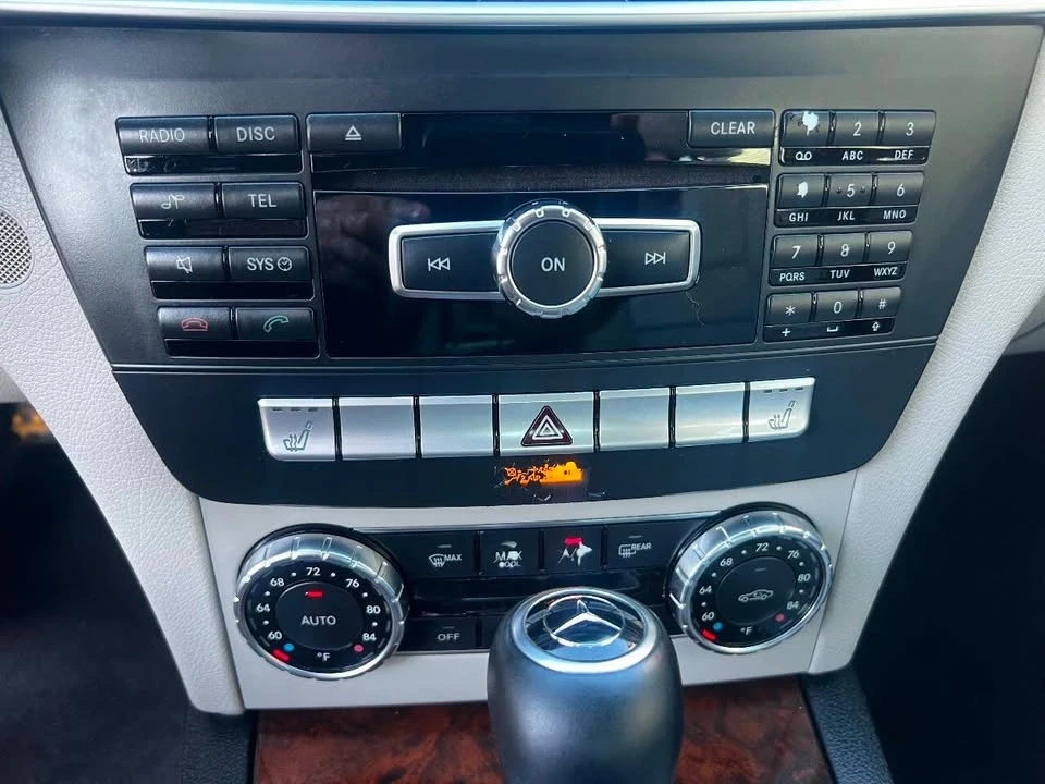 2012 Mercedes-Benz W204 C-Class - Image 12 of 20