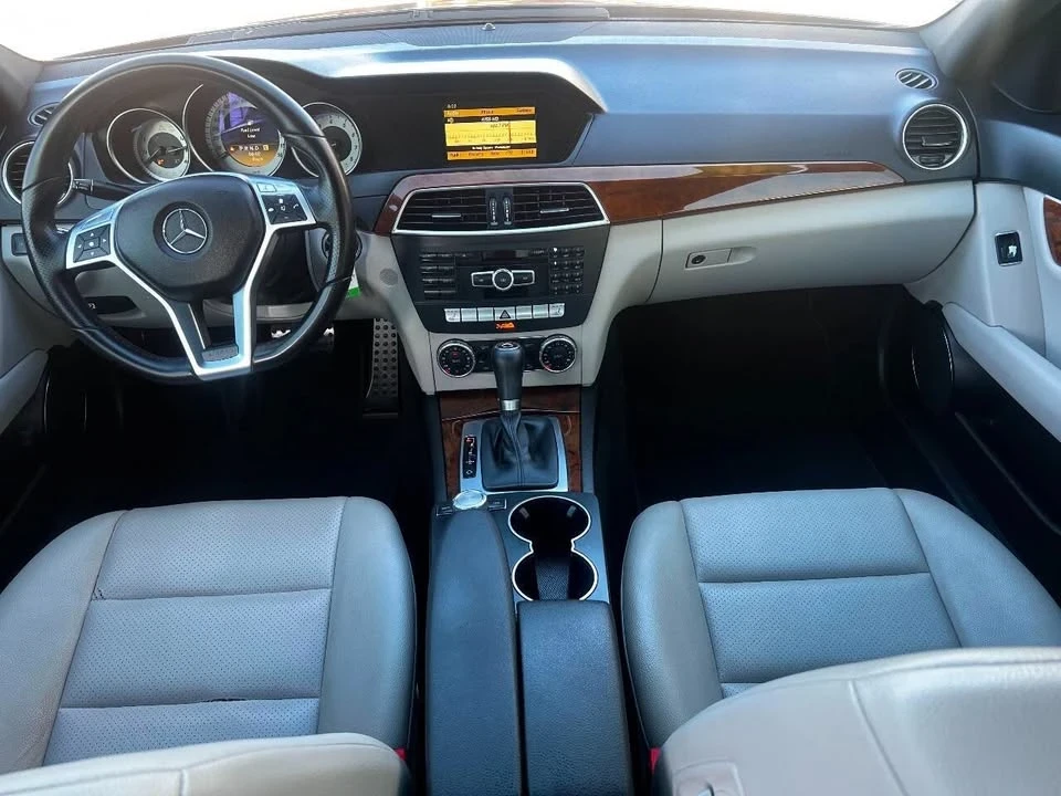 2012 Mercedes-Benz W204 C-Class - Image 7 of 19