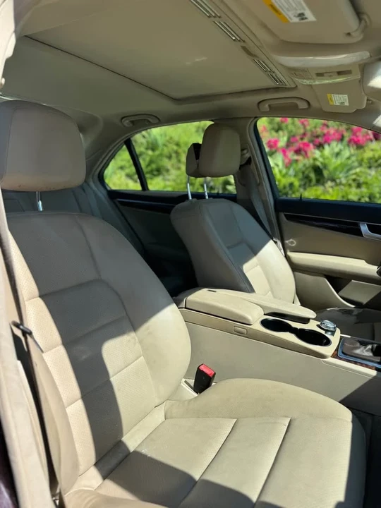 2012 Mercedes-Benz W204 C-Class - Image 5 of 8