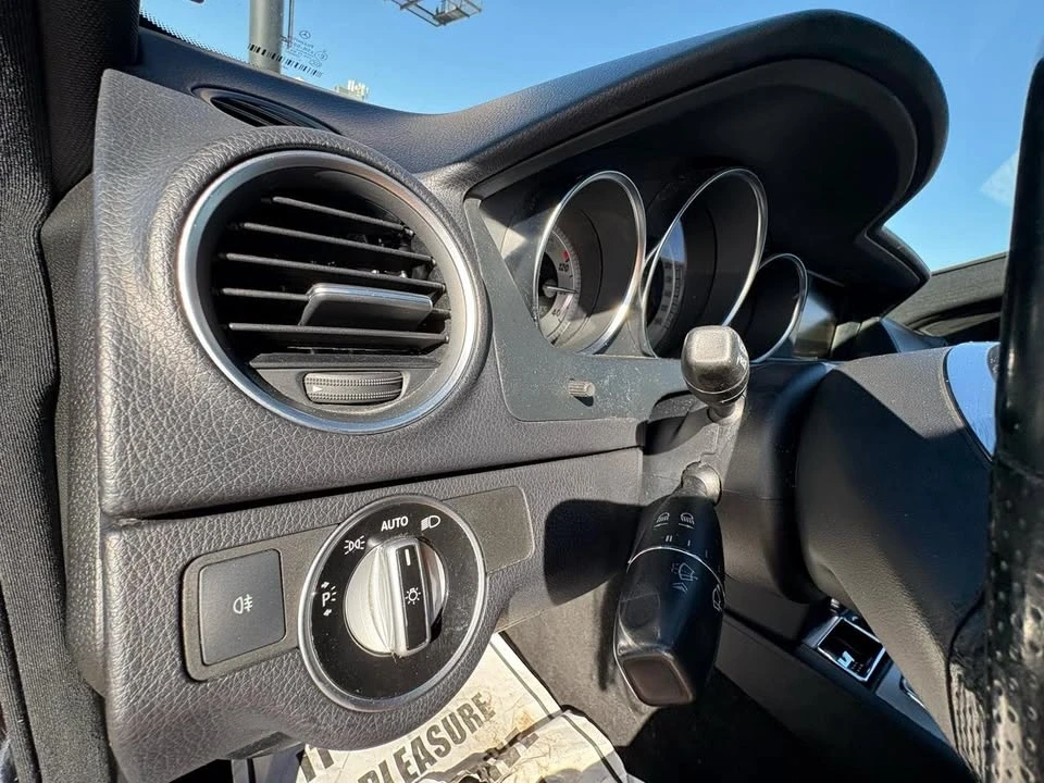 2012 Mercedes-Benz W204 C-Class - Image 12 of 18