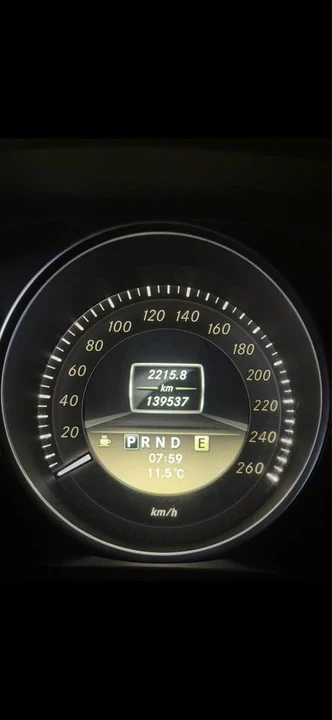 2012 Mercedes-Benz W204 C-Class - Image 3 of 4