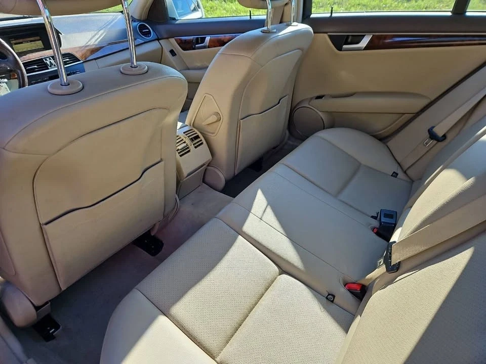 2012 Mercedes-Benz W204 C-Class - Image 13 of 19