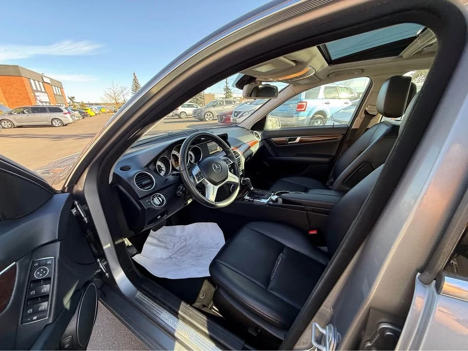 2012 Mercedes-Benz W204 C-Class - Image 10 of 14