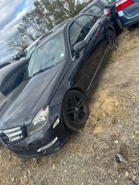 2012 Mercedes-Benz W204 C-Class - Image 2 of 5