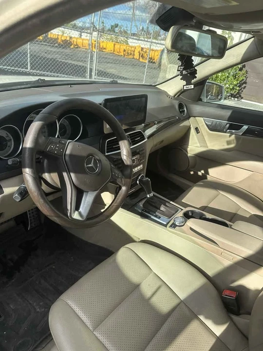 2012 Mercedes-Benz W204 C-Class - Image 4 of 7