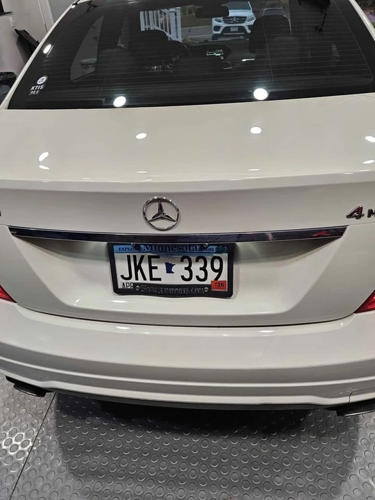 2012 Mercedes-Benz W204 C-Class - Image 13 of 16