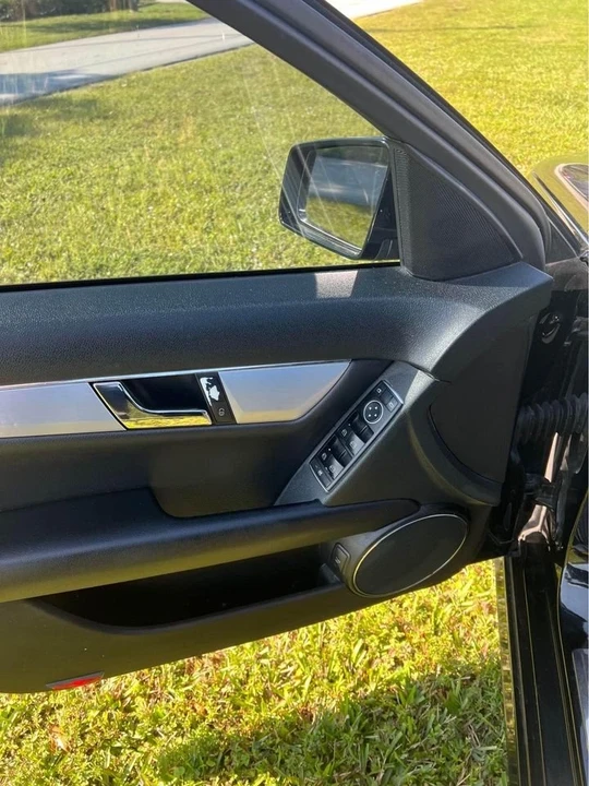 2012 Mercedes-Benz W204 C-Class - Image 7 of 10