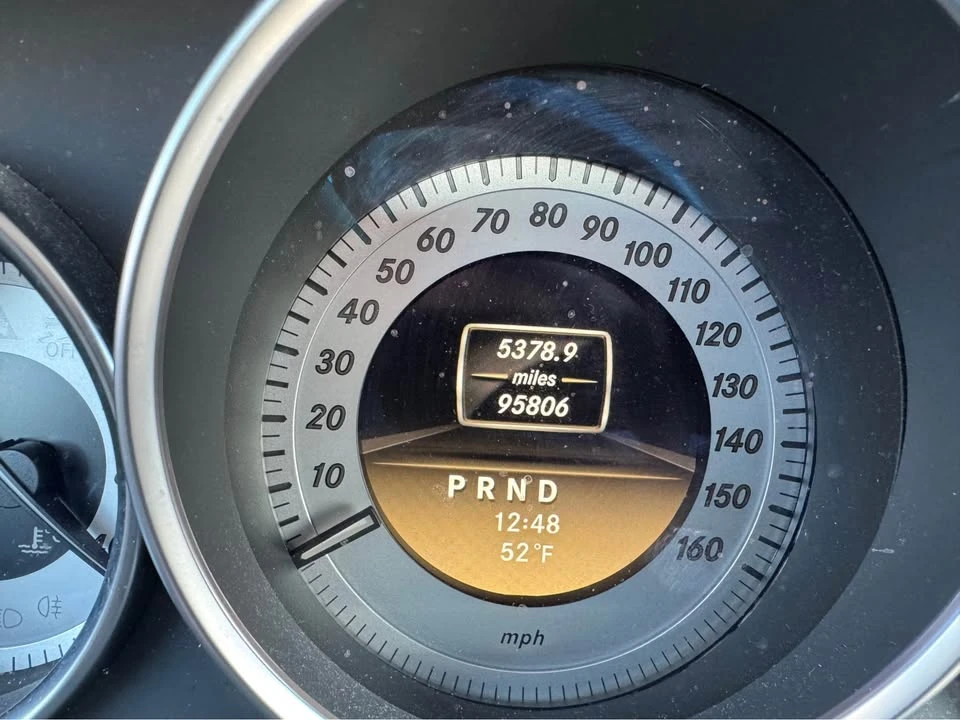 2012 Mercedes-Benz W204 C-Class - Image 10 of 10