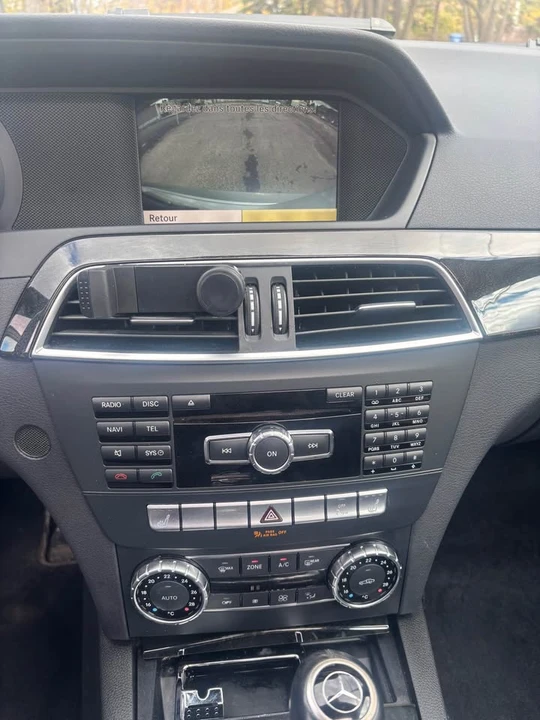 2012 Mercedes-Benz W204 C-Class - Image 11 of 13
