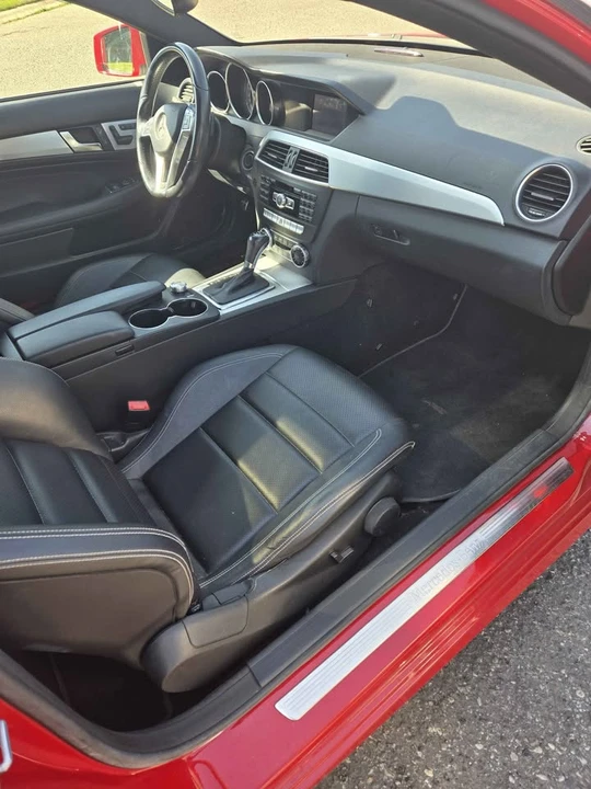 2012 Mercedes-Benz W204 C-Class - Image 6 of 13