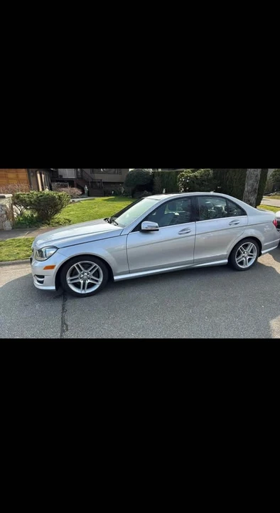 2012 Mercedes-Benz W204 C-Class - Image 3 of 4