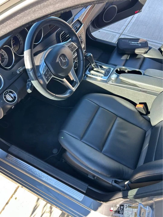 2012 Mercedes-Benz W204 C-Class - Image 8 of 14