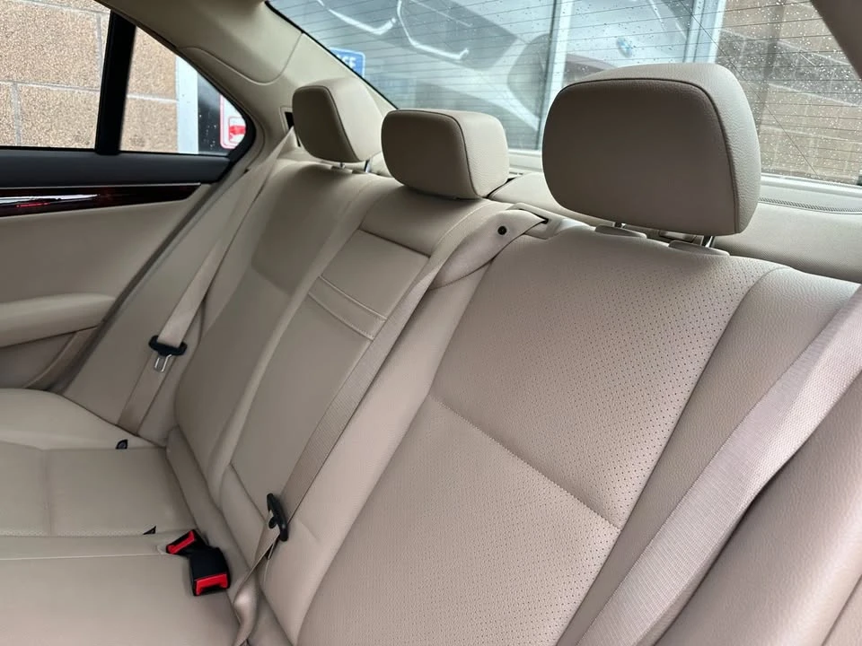 2012 Mercedes-Benz W204 C-Class - Image 10 of 17