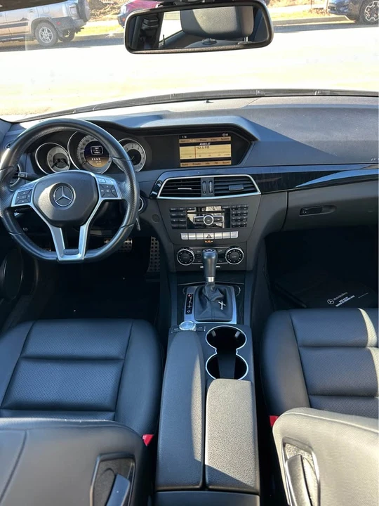 2012 Mercedes-Benz W204 C-Class - Image 11 of 14
