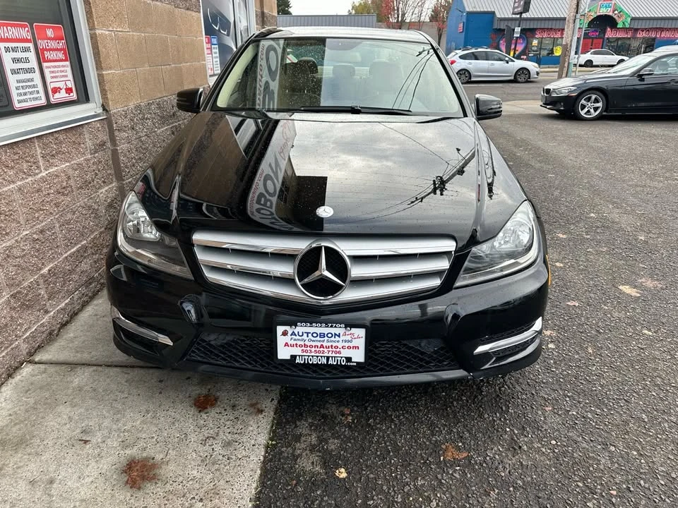 2012 Mercedes-Benz W204 C-Class - Image 2 of 17