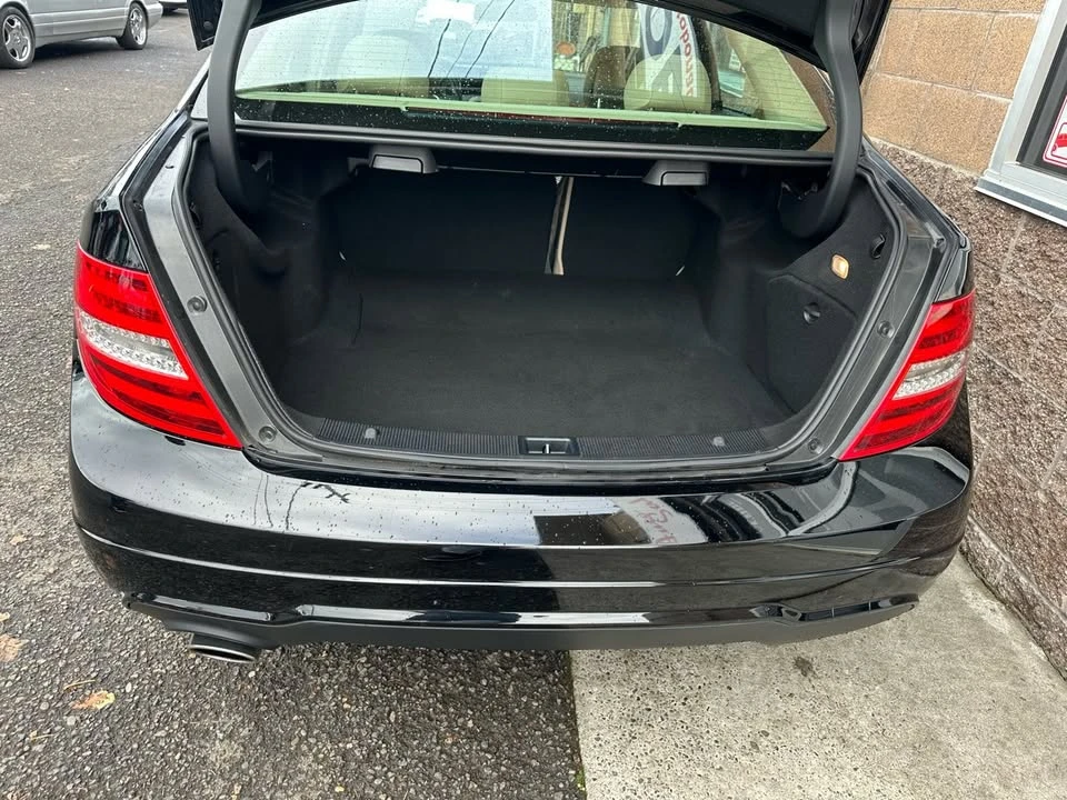 2012 Mercedes-Benz W204 C-Class - Image 5 of 17
