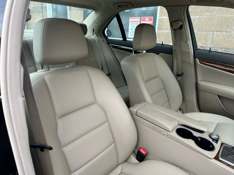 2012 Mercedes-Benz W204 C-Class - Image 15 of 17