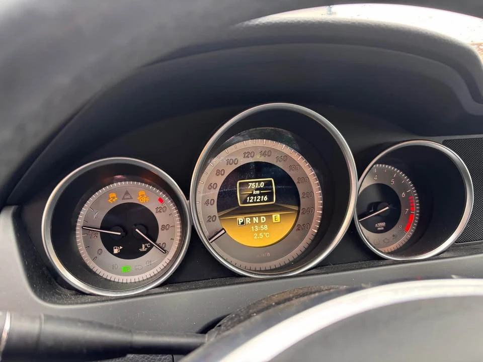 2012 Mercedes-Benz W204 C-Class - Image 8 of 10
