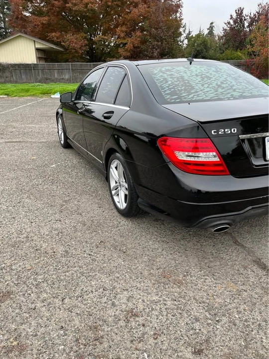 2012 Mercedes-Benz W204 C-Class - Image 3 of 10